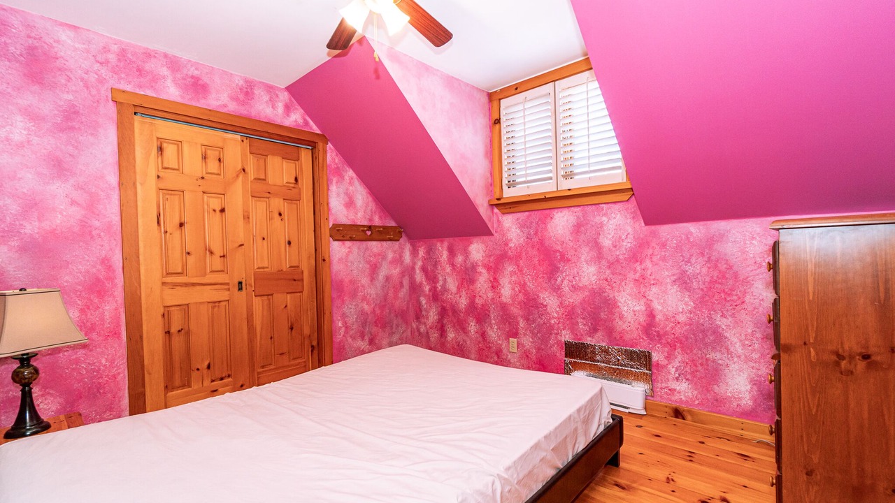 Photo of Bedroom in Minden Hills