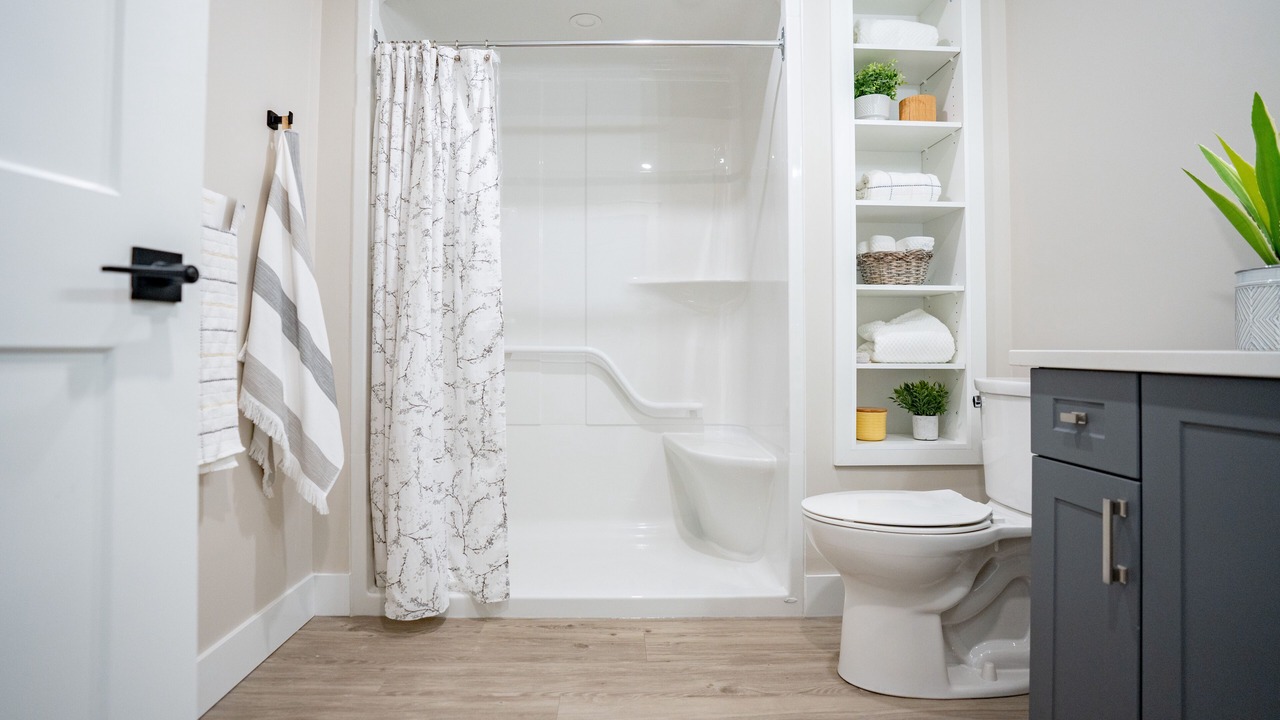 Photo of Bathroom in Chatham-Kent