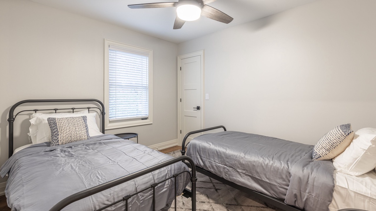 Photo of Bedroom in Port Dalhousie