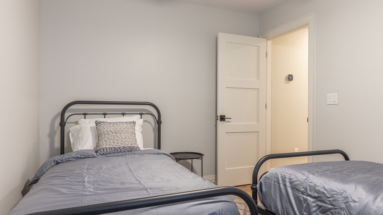 Photo of Bedroom in Port Dalhousie