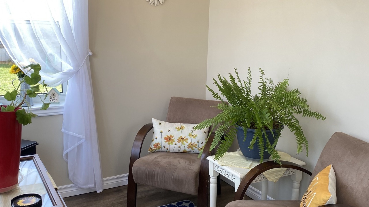 Photo of Livingroom in Napanee