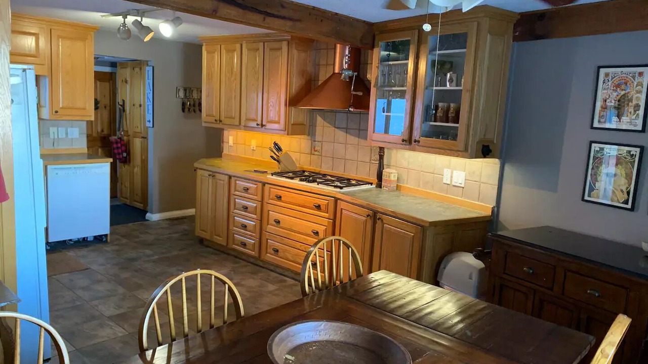 Photo of Kitchen in Muskoka Lakes