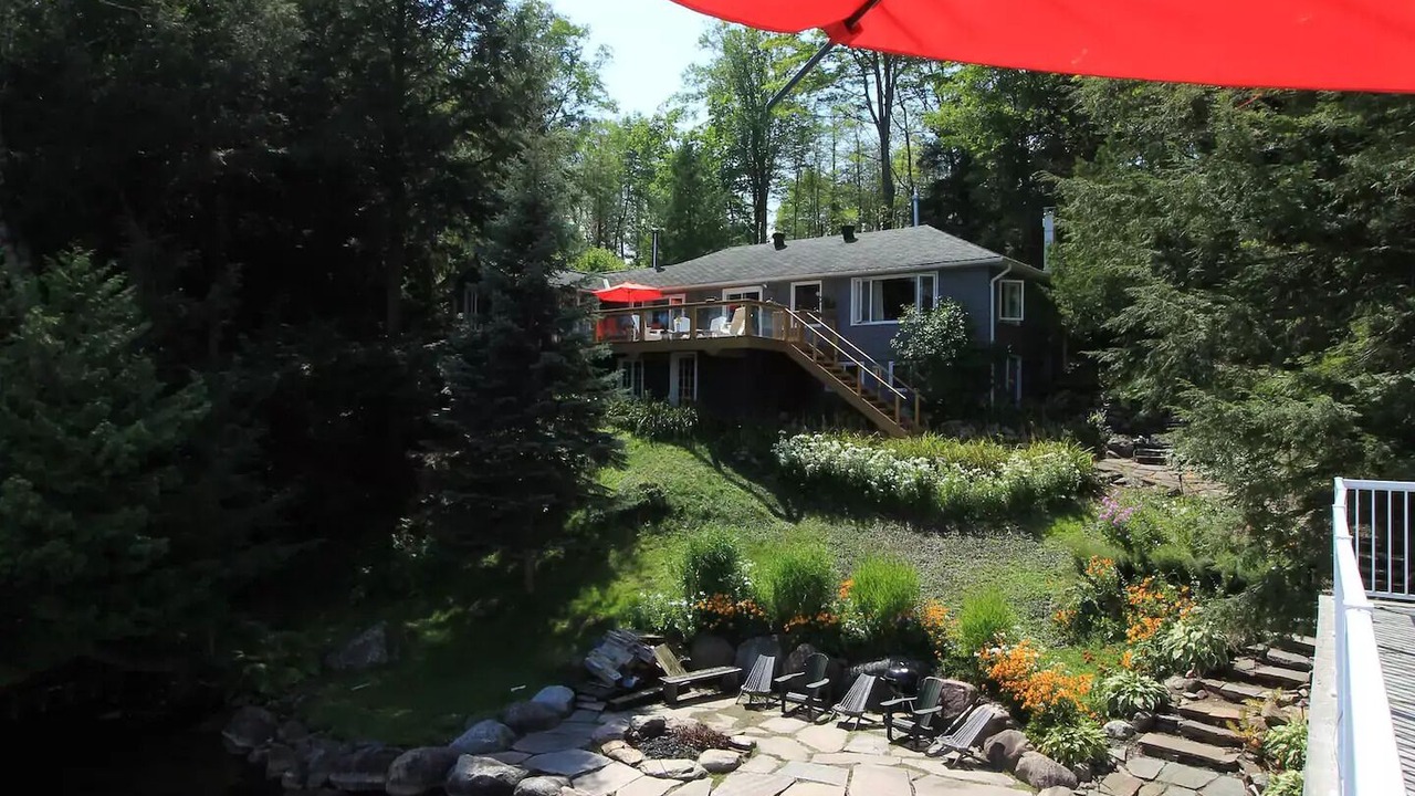 Photo of Patio Balcony in Muskoka Lakes
