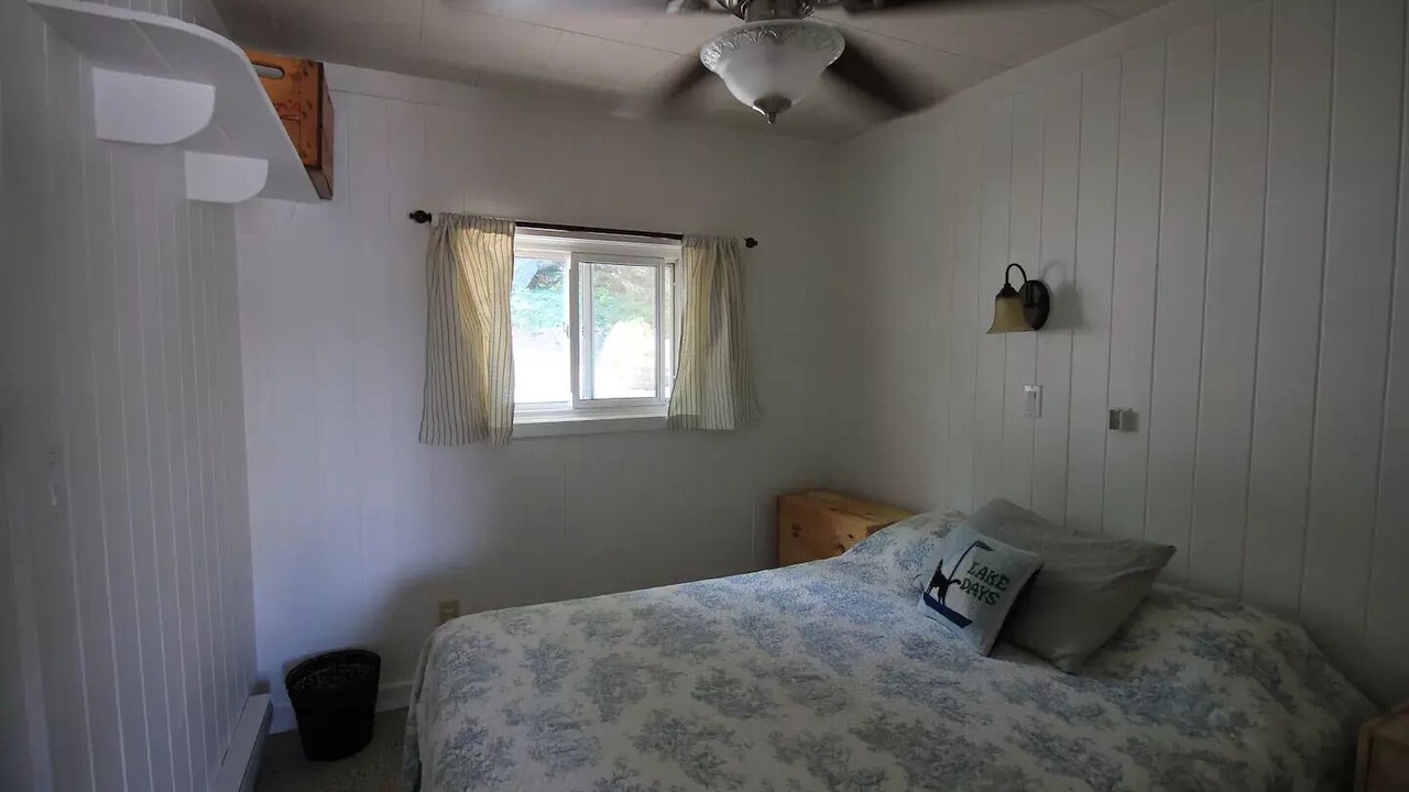 Photo of Bedroom in Muskoka Lakes
