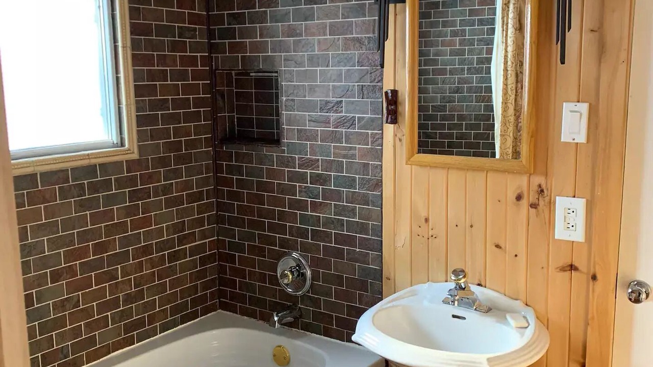 Photo of Bathroom in Muskoka Lakes