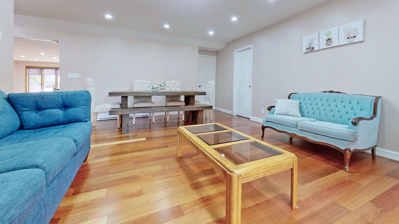 Photo of Livingroom in Cameron