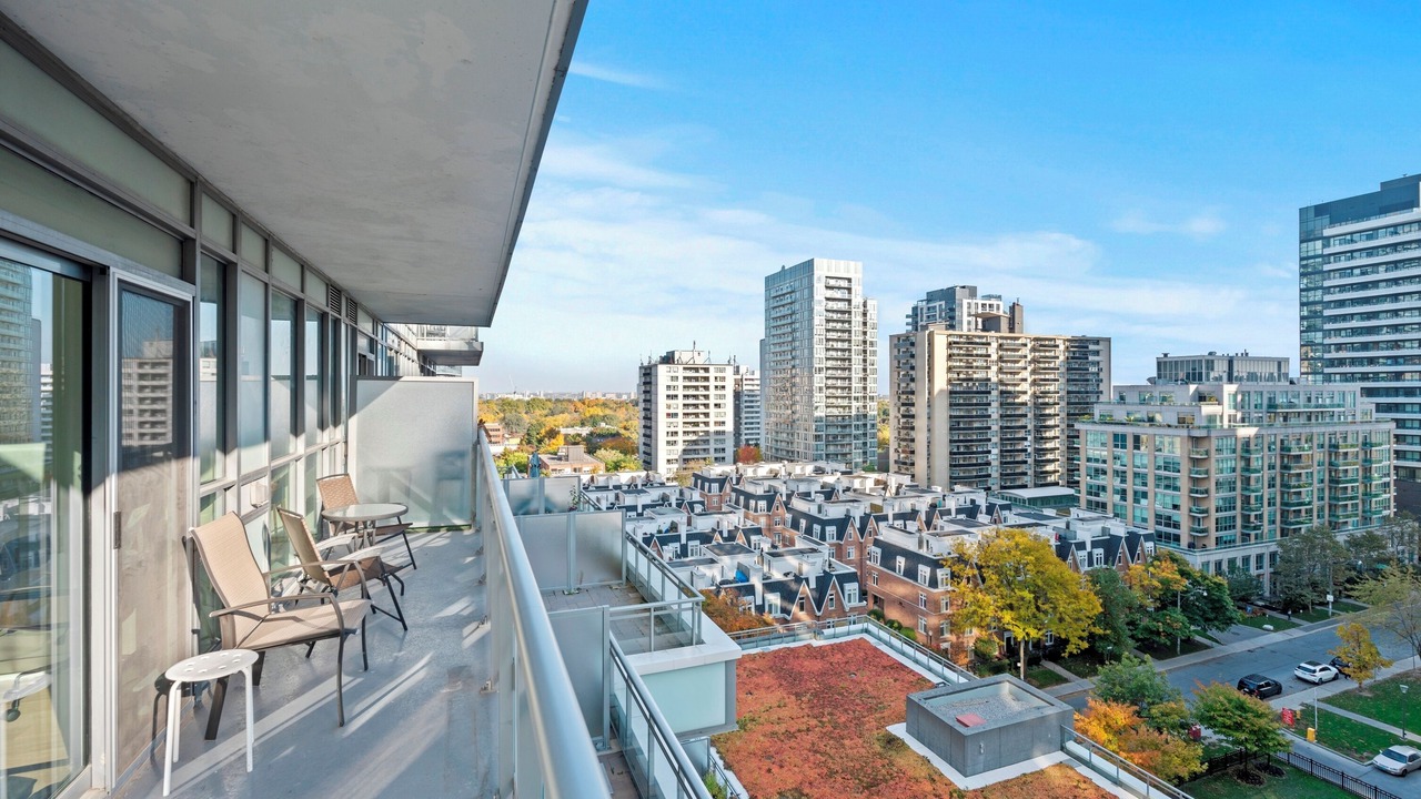 Photo of Bedroom in Yonge-Eglinton