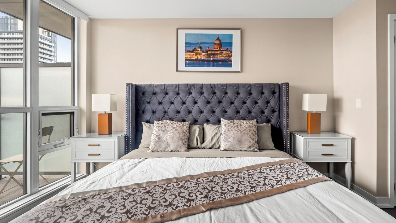 Photo of Bedroom in Yonge-Eglinton