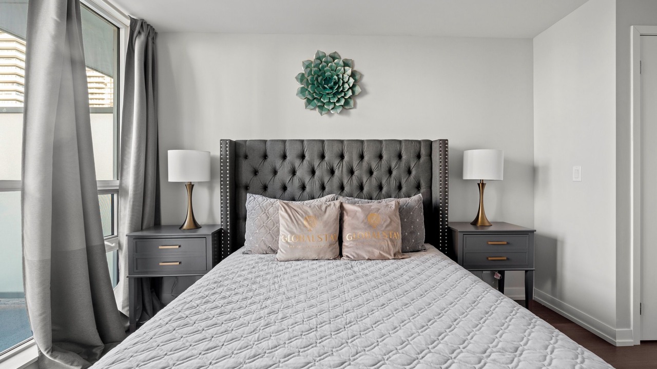Photo of Bedroom in Yonge-Eglinton