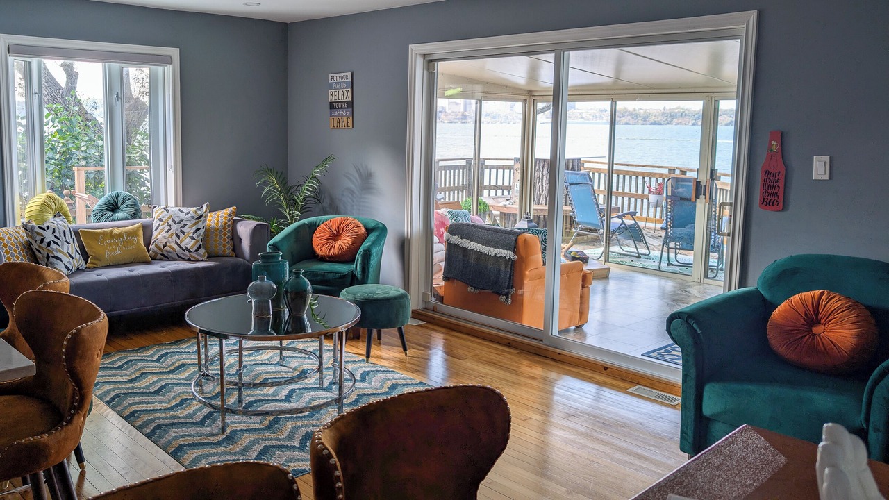 Photo of Livingroom in Prince Edward