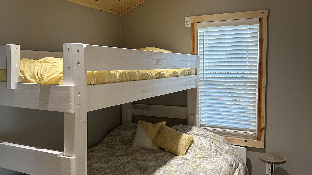 Photo of Bedroom in Isanti