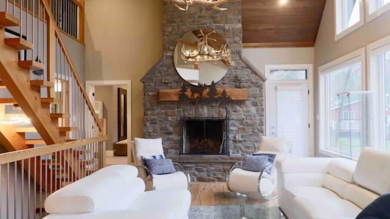 Photo of Livingroom in Utterson