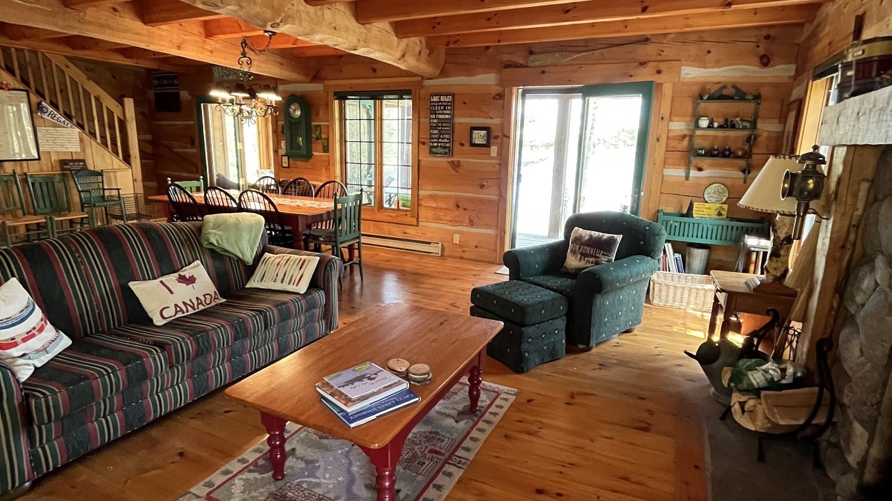 Photo of Livingroom in Georgian Bay