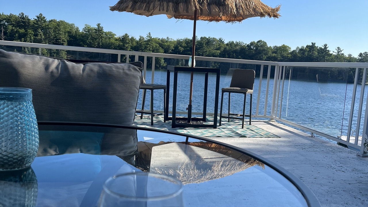 Photo of Patio Balcony in Georgian Bay