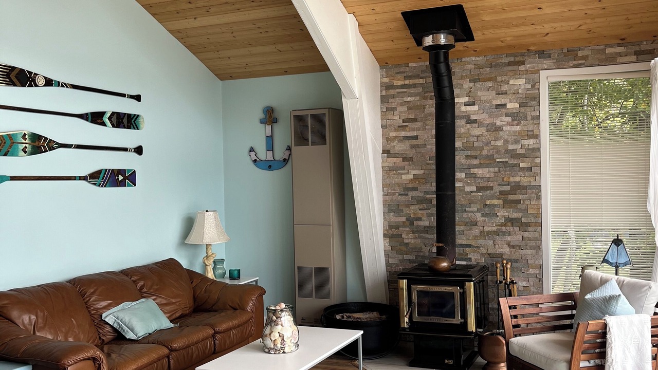 Photo of Livingroom in Georgian Bay