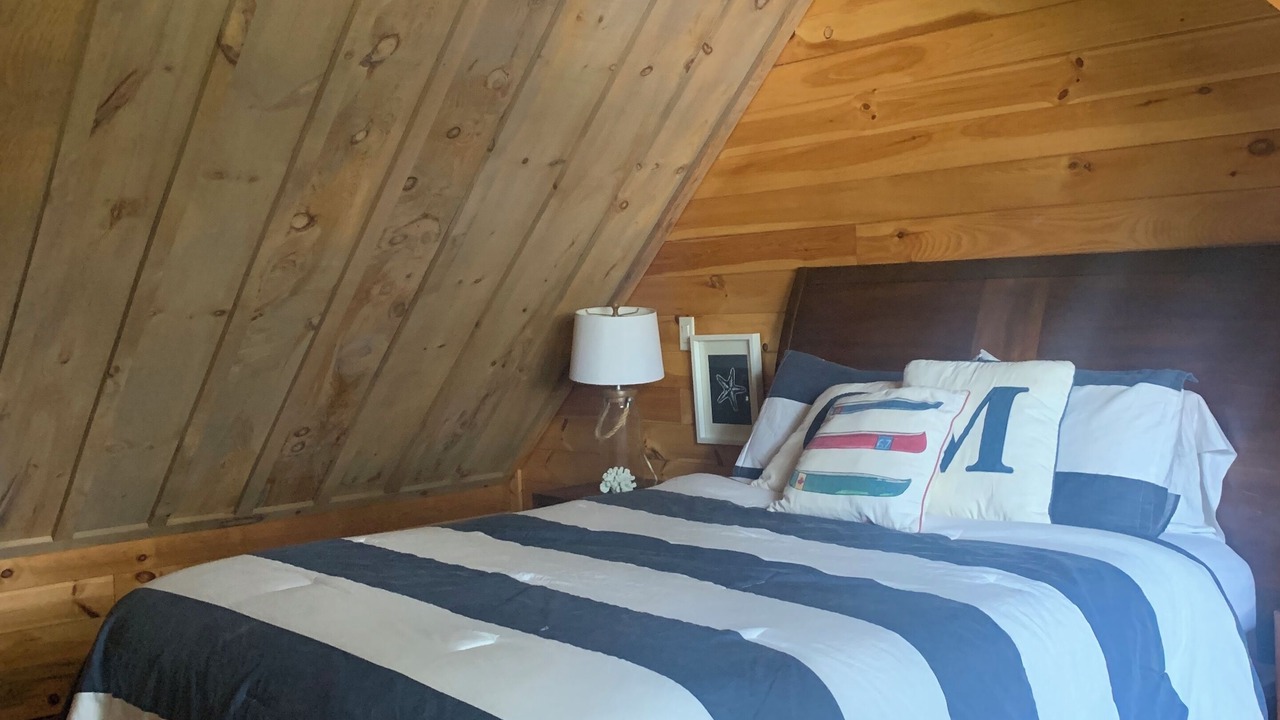 Photo of Bedroom in Sharbot Lake