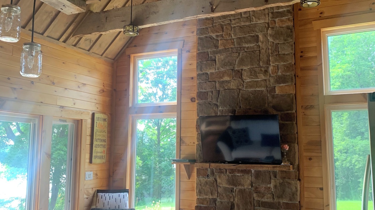 Photo of Livingroom in Sharbot Lake