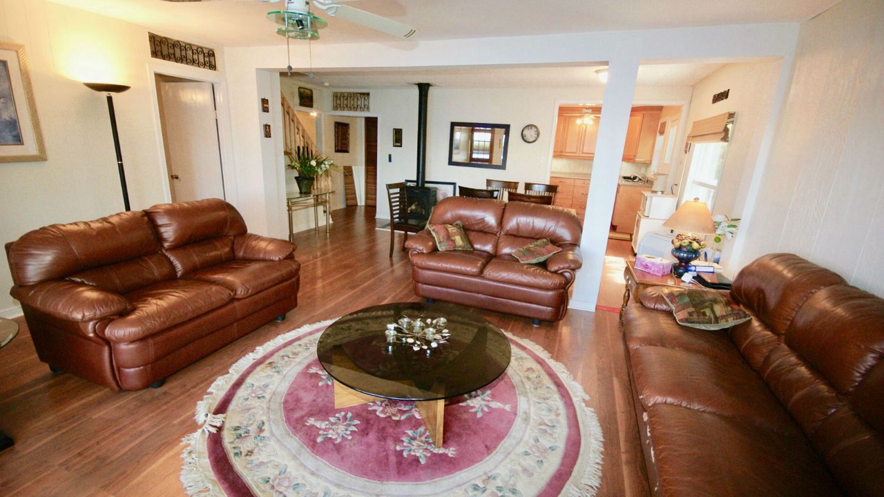 Photo of Livingroom in Havelock-Belmont-Methuen