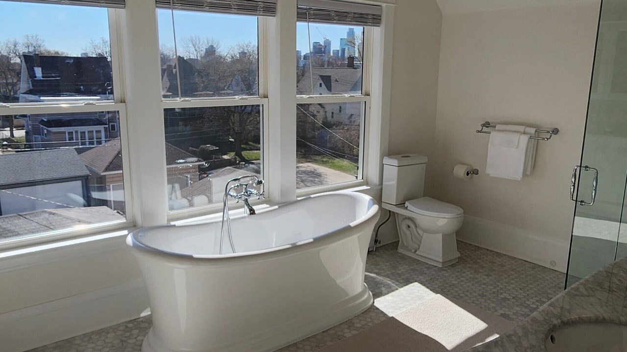 Photo of Bathroom in Downtown Minneapolis