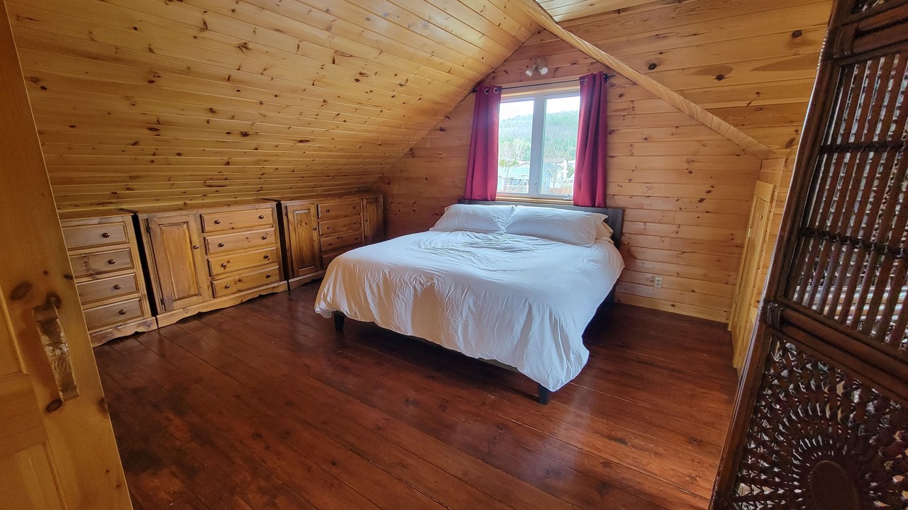 Photo of Bedroom in Mattawa