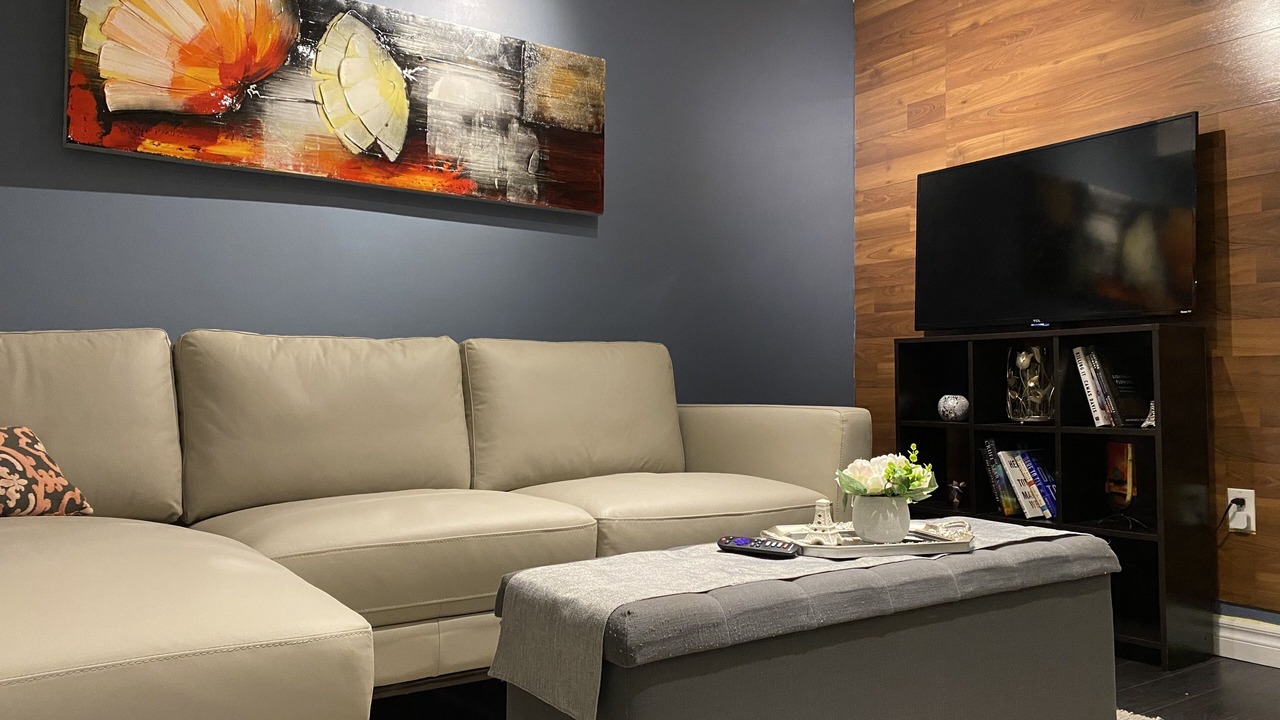 Photo of Livingroom in Ajax