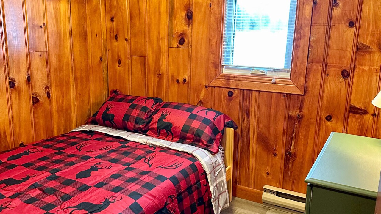 Photo of Bedroom in Havelock-Belmont-Methuen