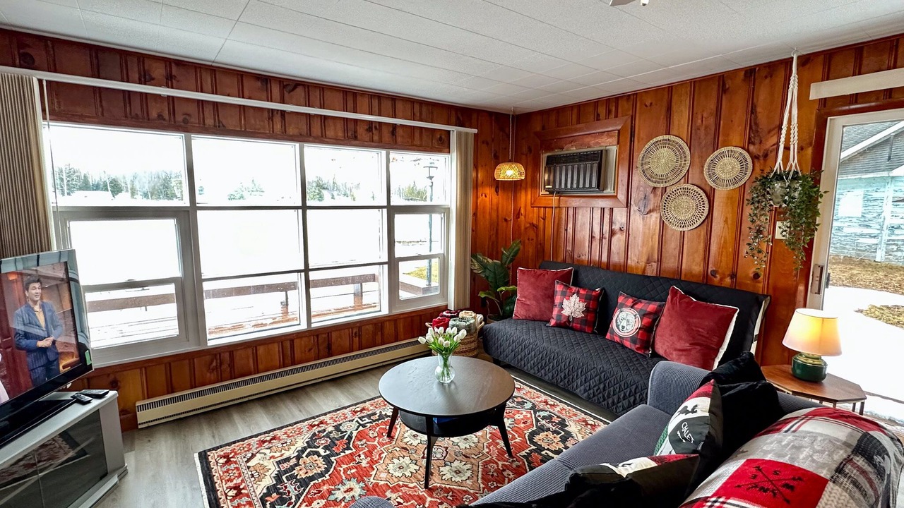 Photo of Livingroom in Havelock-Belmont-Methuen