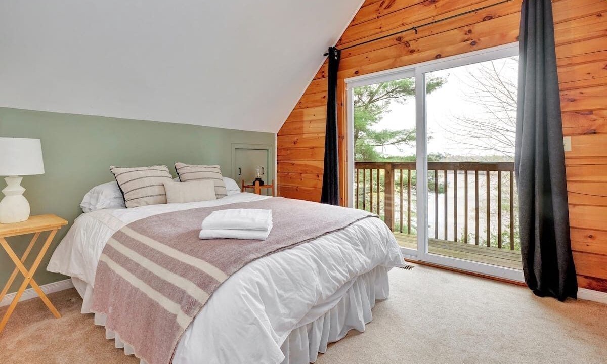 Photo of Bedroom in Frontenac