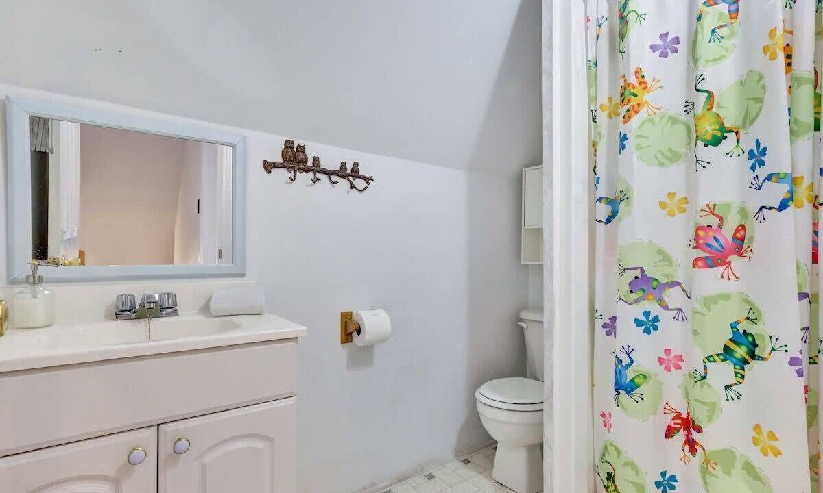 Photo of Bathroom in Frontenac