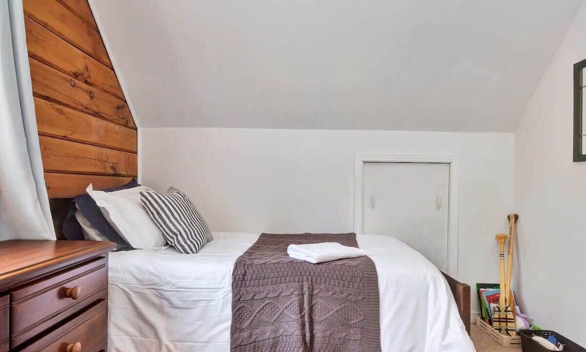 Photo of Bedroom in Frontenac