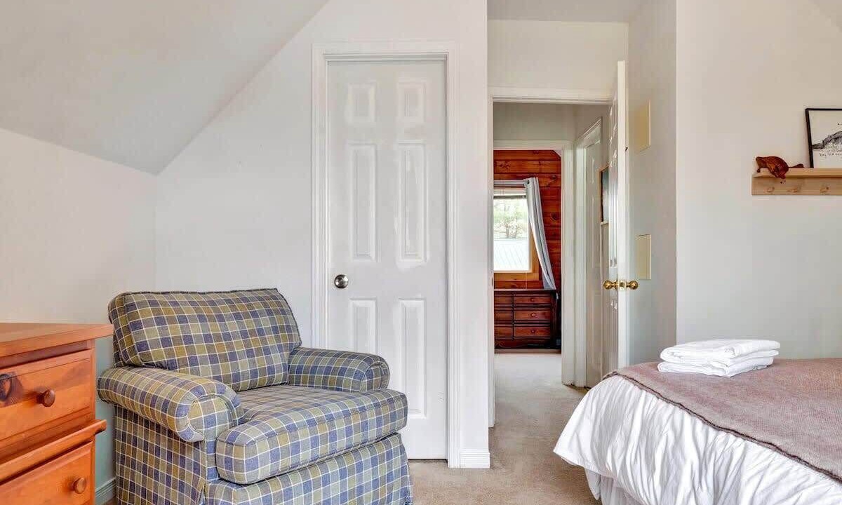 Photo of Bedroom in Frontenac