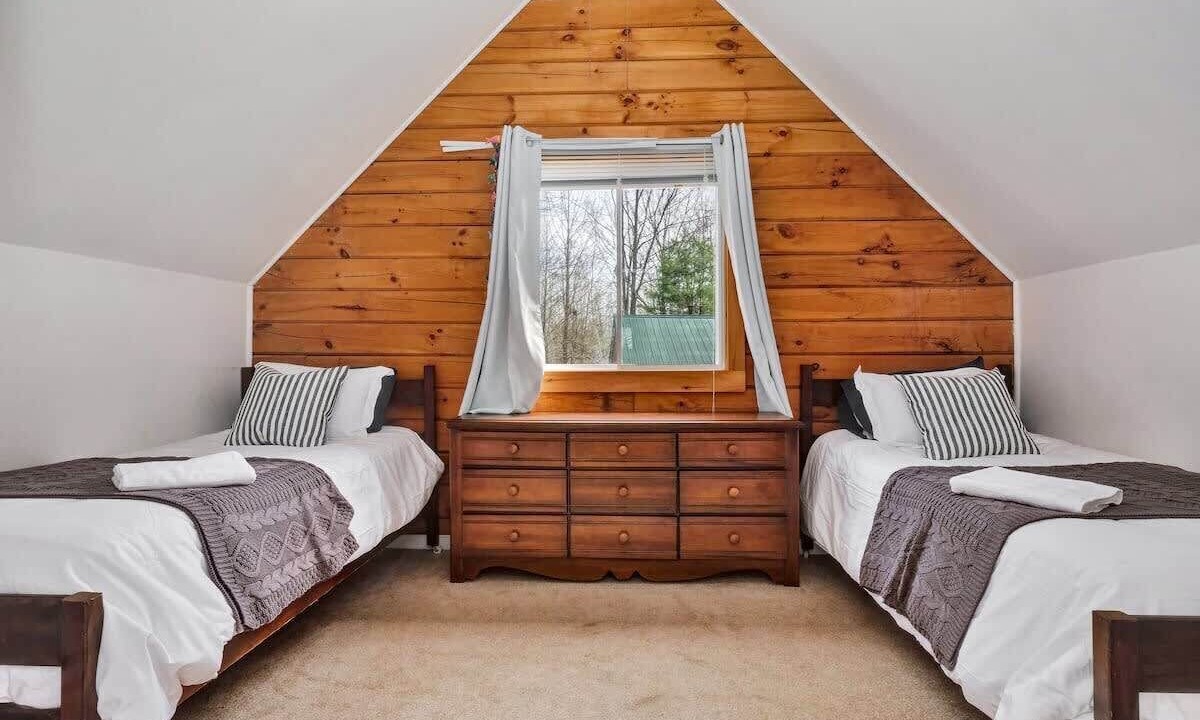 Photo of Bedroom in Frontenac