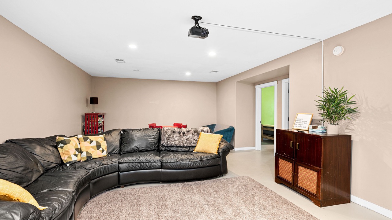 Photo of Livingroom in Hermantown