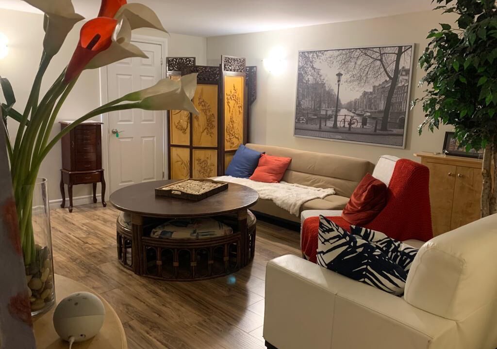 Photo of Livingroom in Markham
