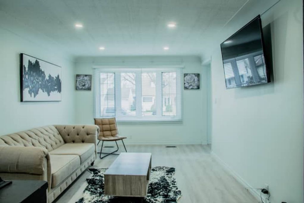 Photo of Livingroom in East Windsor