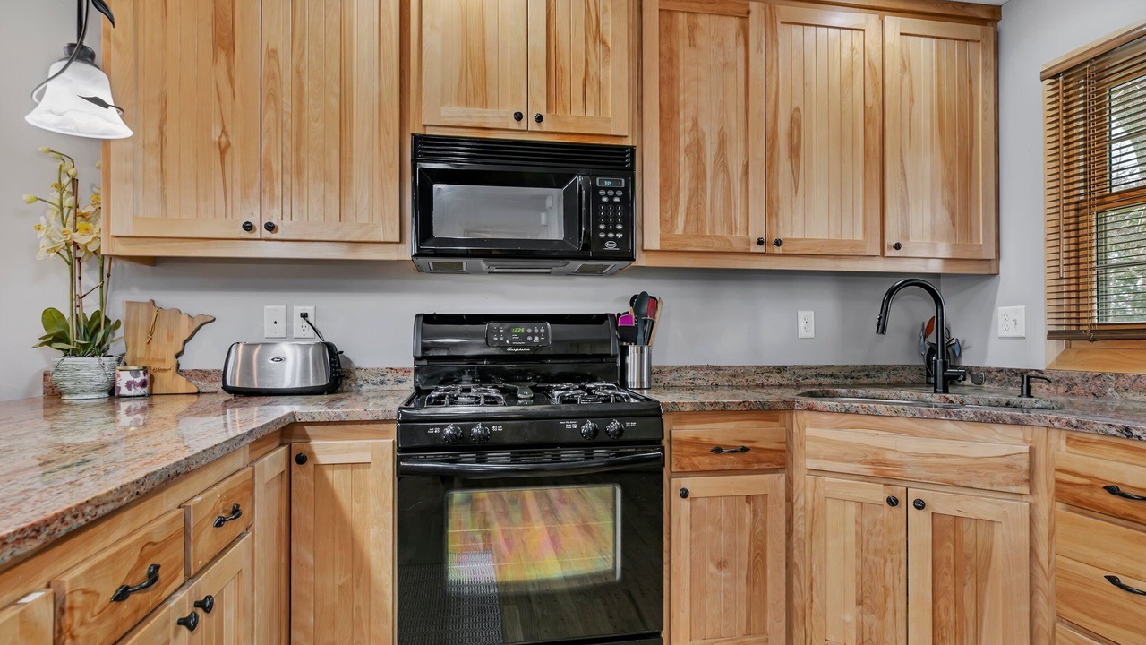 Photo of Kitchen in Maple Lake