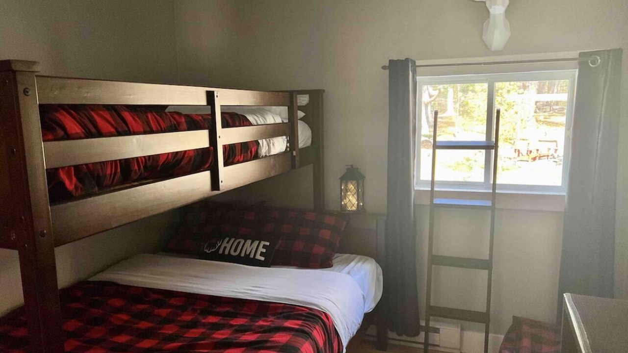 Photo of Bedroom in Bracebridge