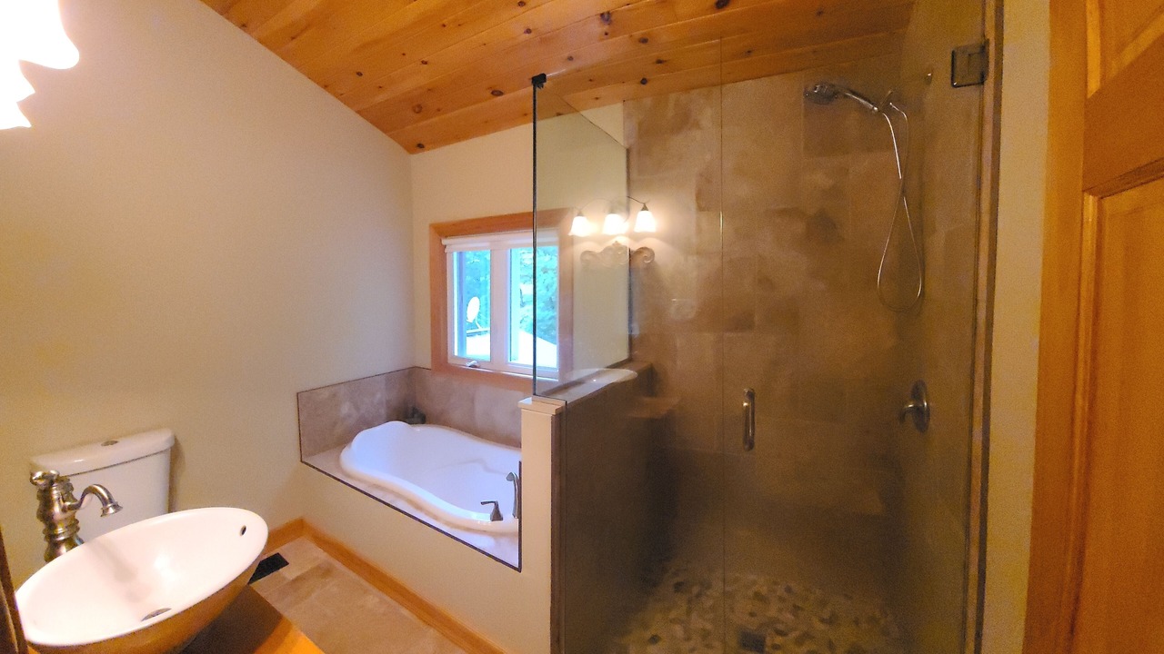Photo of Bathroom in Whitewater Region