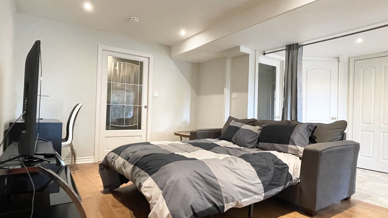 Photo of Bedroom in Richmond Hill