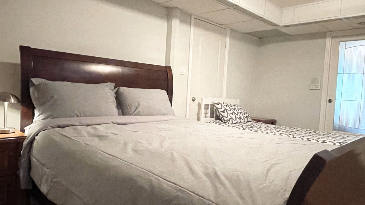 Photo of Bedroom in Richmond Hill