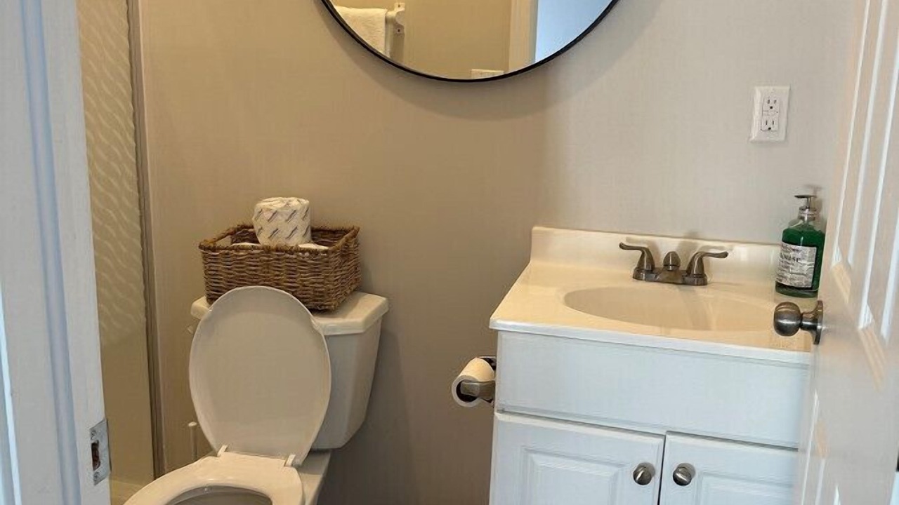 Photo of Bathroom in Honey Harbour