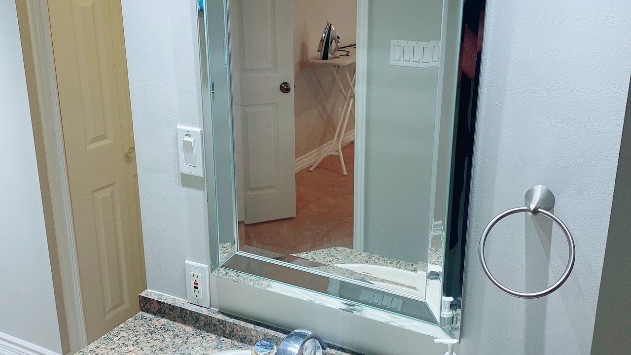 Photo of Bathroom in King