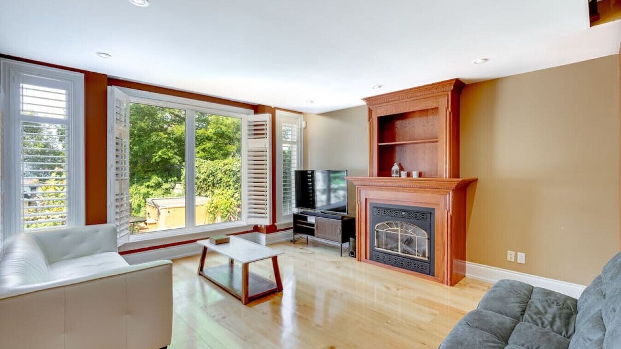 Photo of Livingroom in Brock
