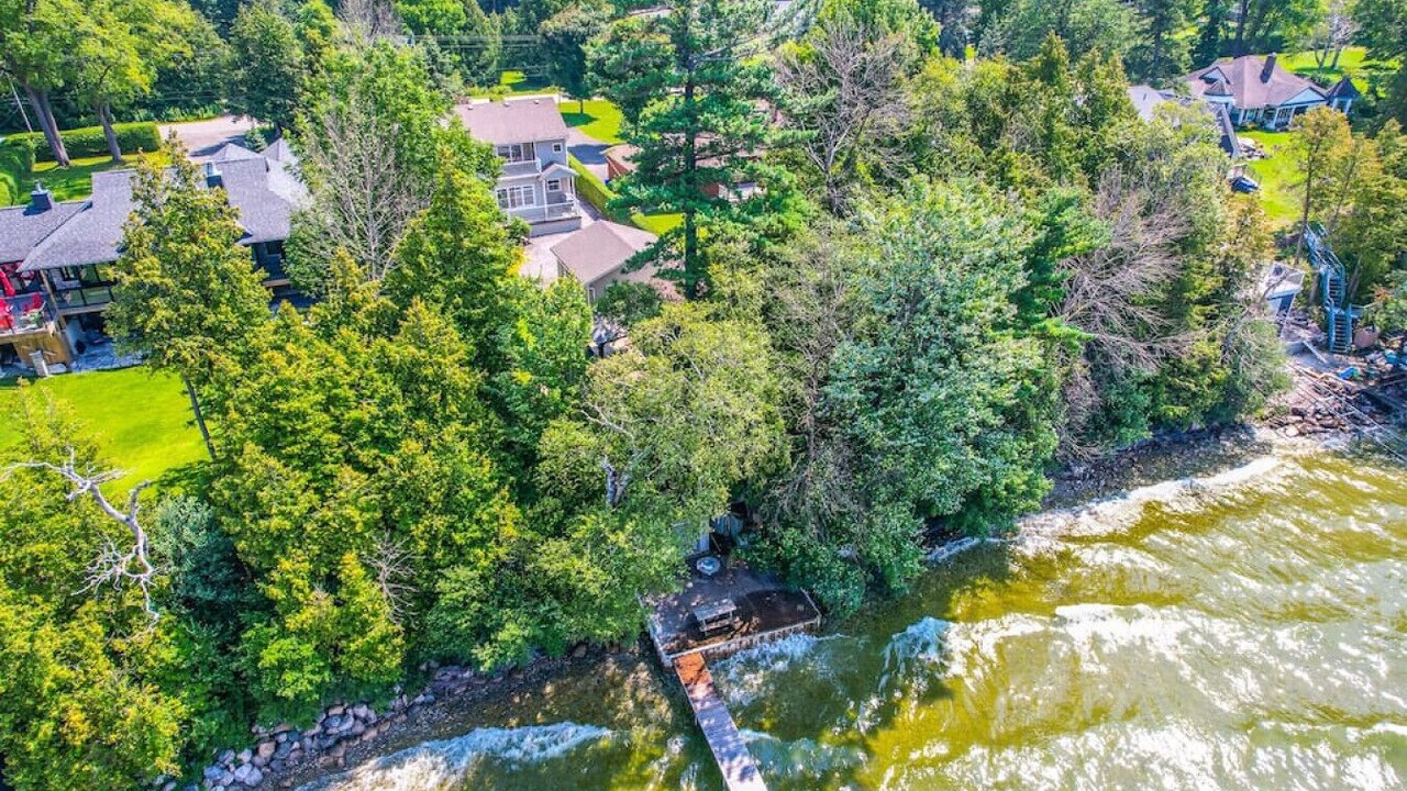 Photo of Outdoor in Brock