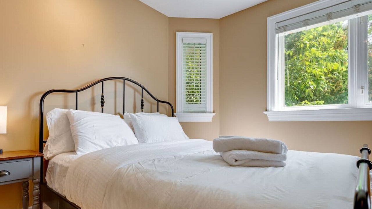 Photo of Bedroom in Brock