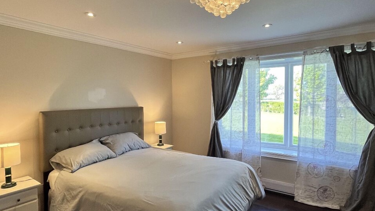 Photo of Bedroom in Bradford West Gwillimbury