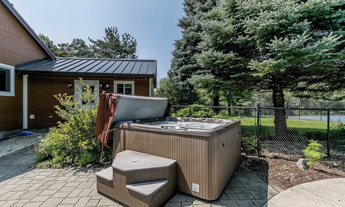 Photo of Outdoor in Springwater