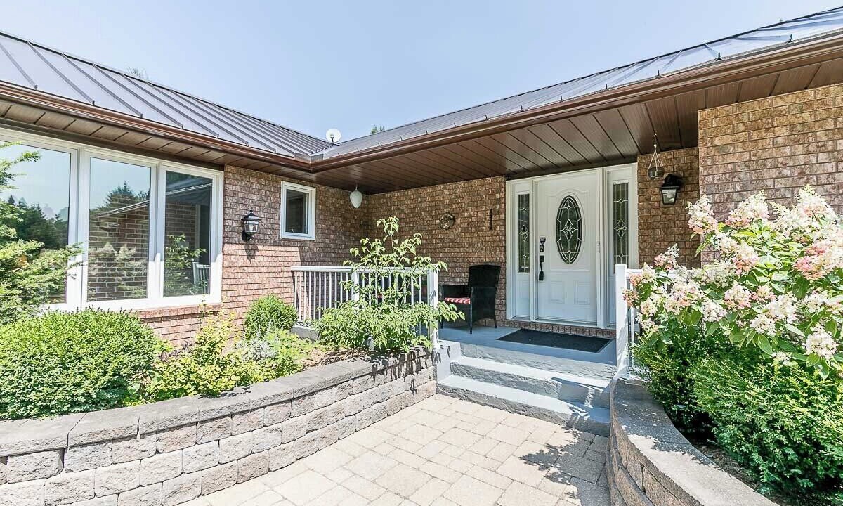 Photo of Patio Balcony in Springwater