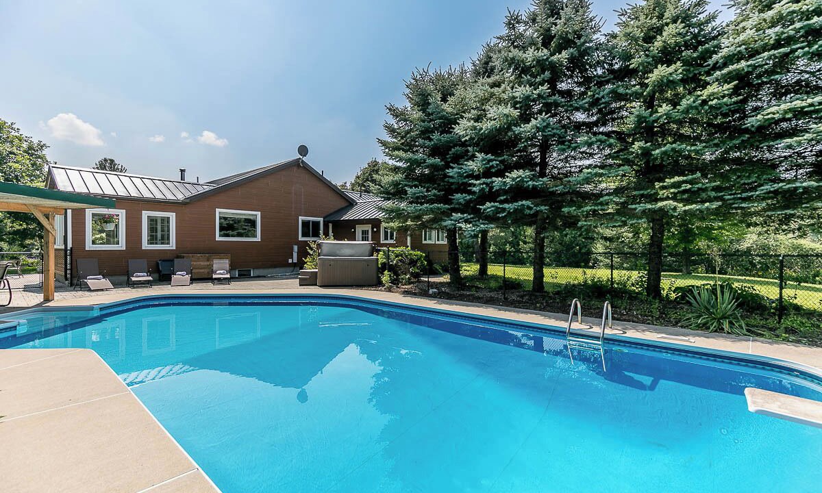 Photo of Outdoor in Springwater