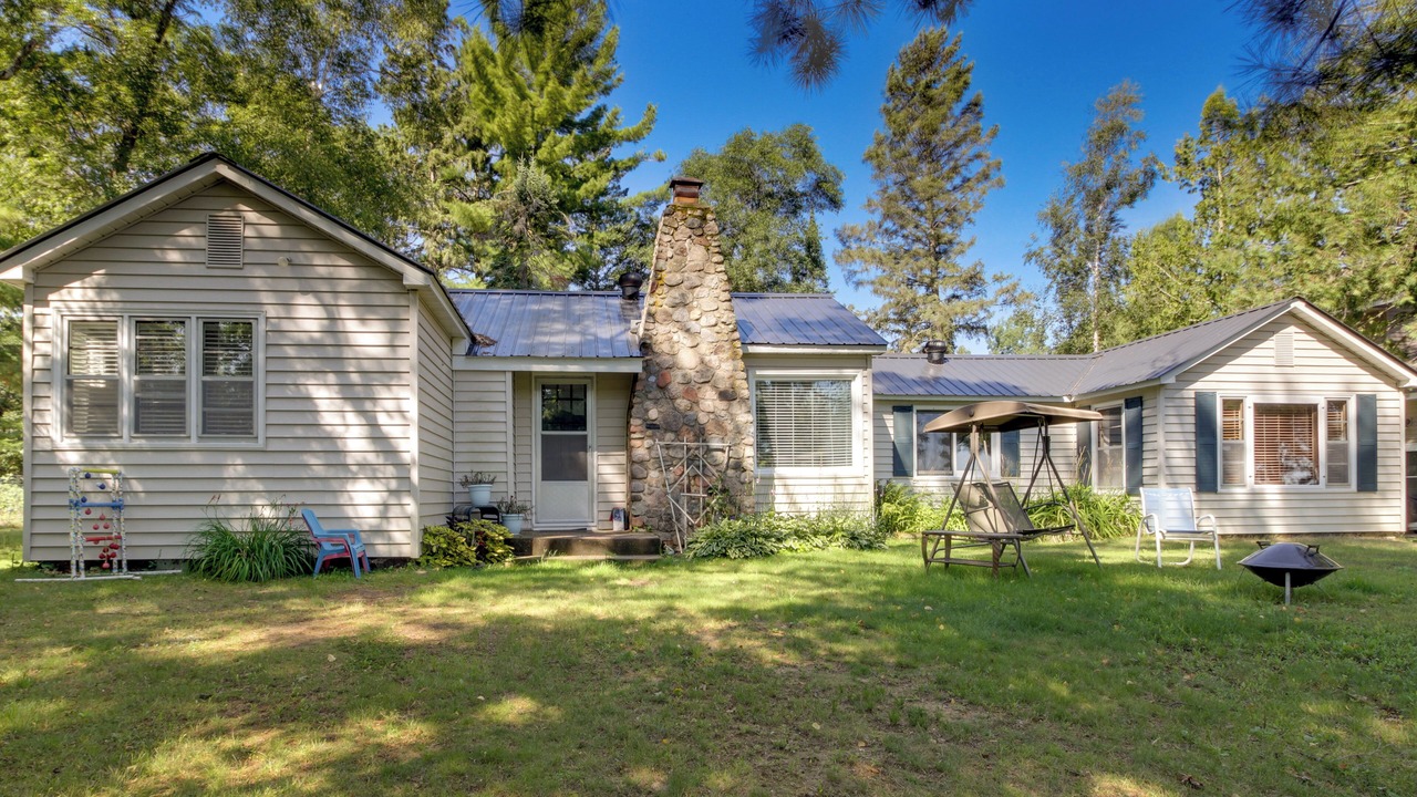 Photo of Outdoor in Emily